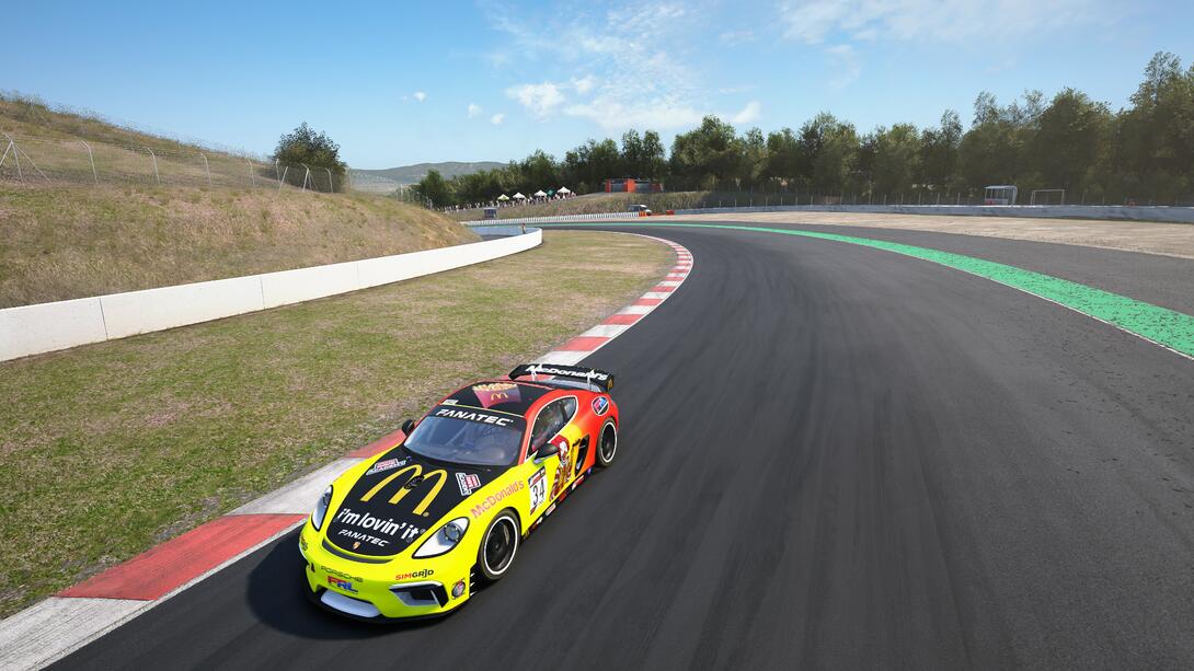 Mcdonalds_Porsche_GT4