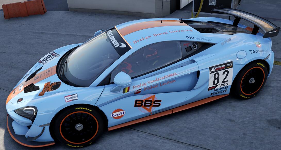 Mclaren GT4 suzuka