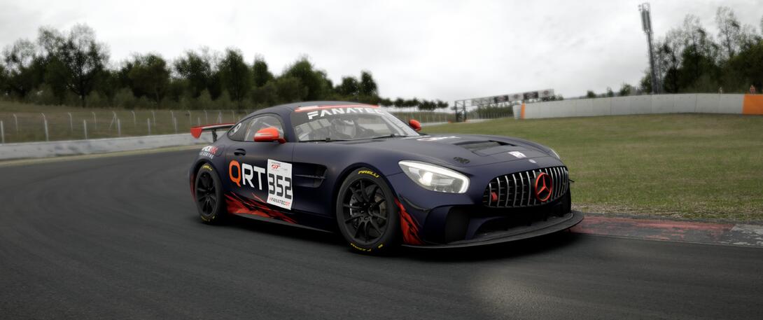 QRT AMG GT4