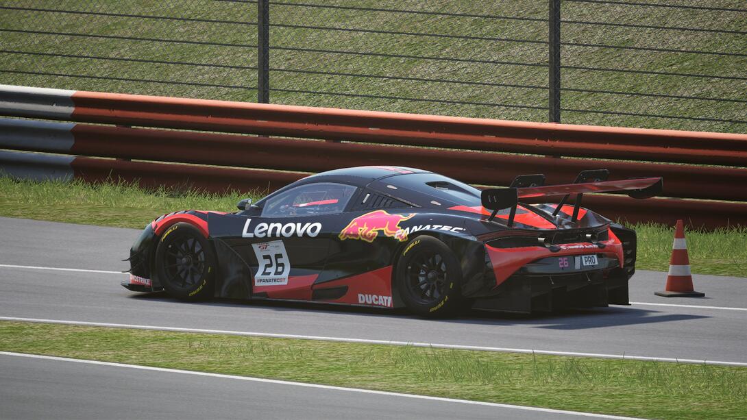 Mclaren 720S GT3 EVO Evrest