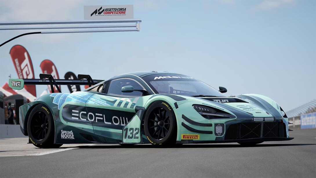 Green Ecoflow McLaren 720s GT3 Evo