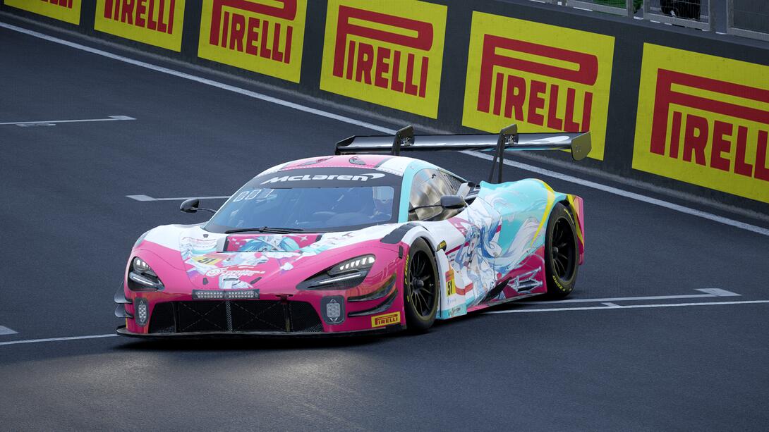 51 Dimension Motorsports McLaren 