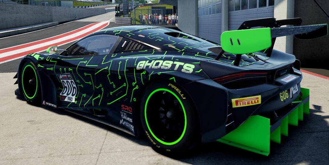 McLaren 720S GT3 Evo @ Ghosts