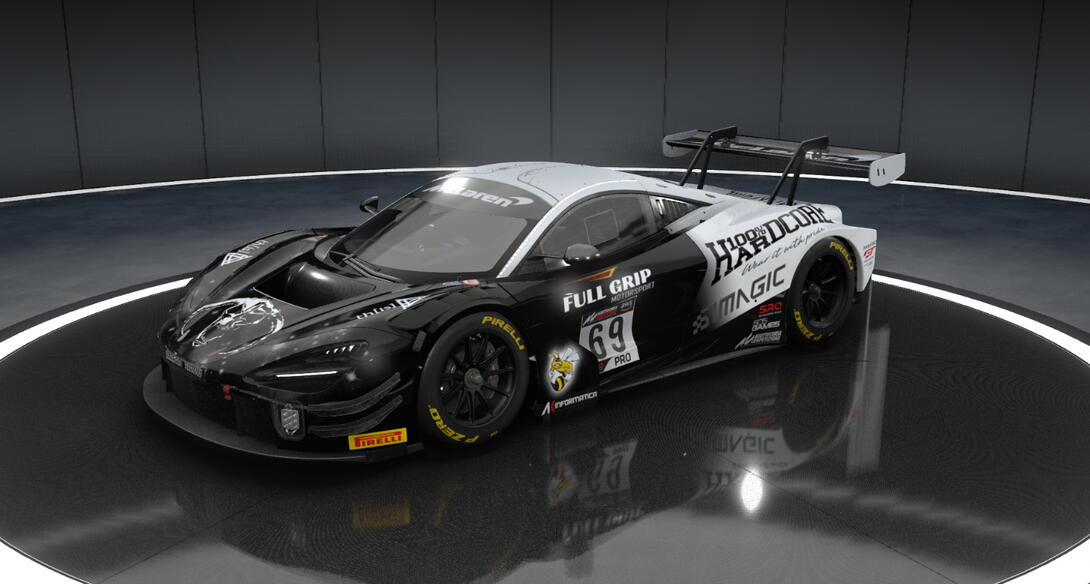 #10 McLaren 720S GT3 Evo Full Grip Motorsport